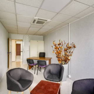 Bureau privé 15 m² 1 poste Location bureau Rue Auguste Piccard Saint-Genis-Pouilly 01630 - photo 2